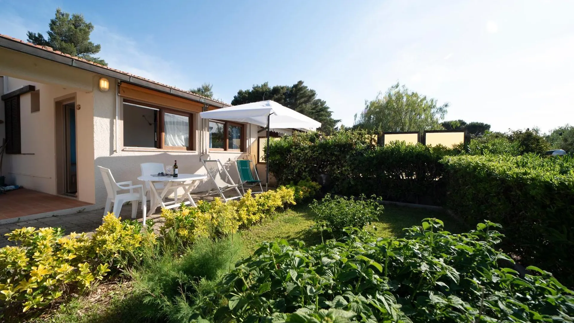 *** Lejlighedshotel Residence Le Grazie Est Capoliveri  Italien